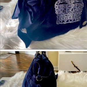 Juicy Couture navy blue daydreamer tote
handbag in excellent condition!